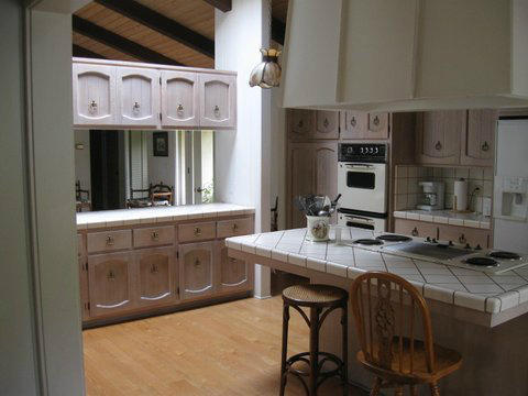 Kitchen Listing photo 8